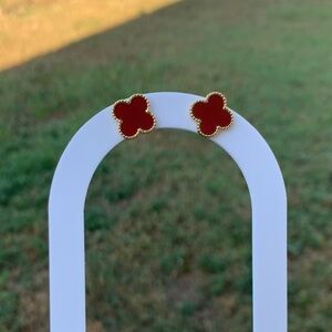 Chic Red Clover Stud Earrings